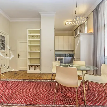 Victus Apartamenty, Sante *